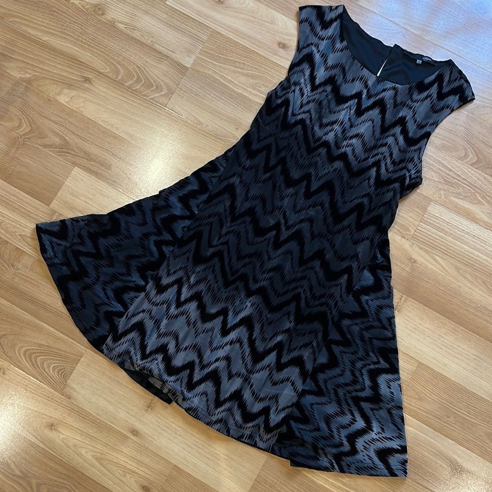 Sugarlips Black Velvet Grey Abstract Print Skater Mini Dress Medium